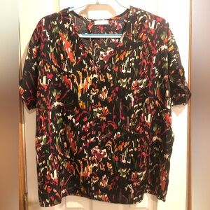 Womens patterned top.